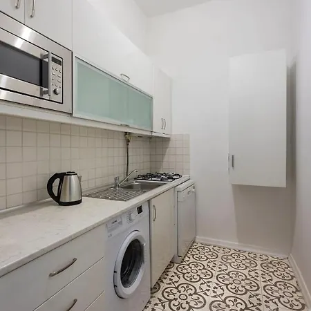 Apartamento Bright 2br Cozy W Balconysea View! #112 Istambul